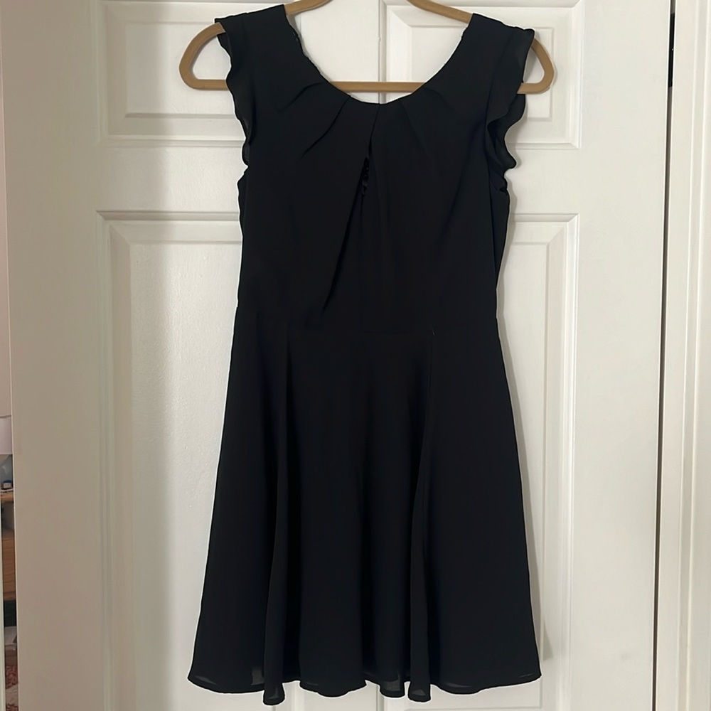 Express dress with lace detailing